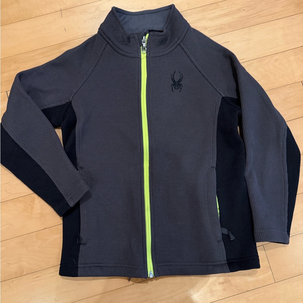 SPYDER Gray and Black zip sweater jacket
Perfect for Ski or Winter
